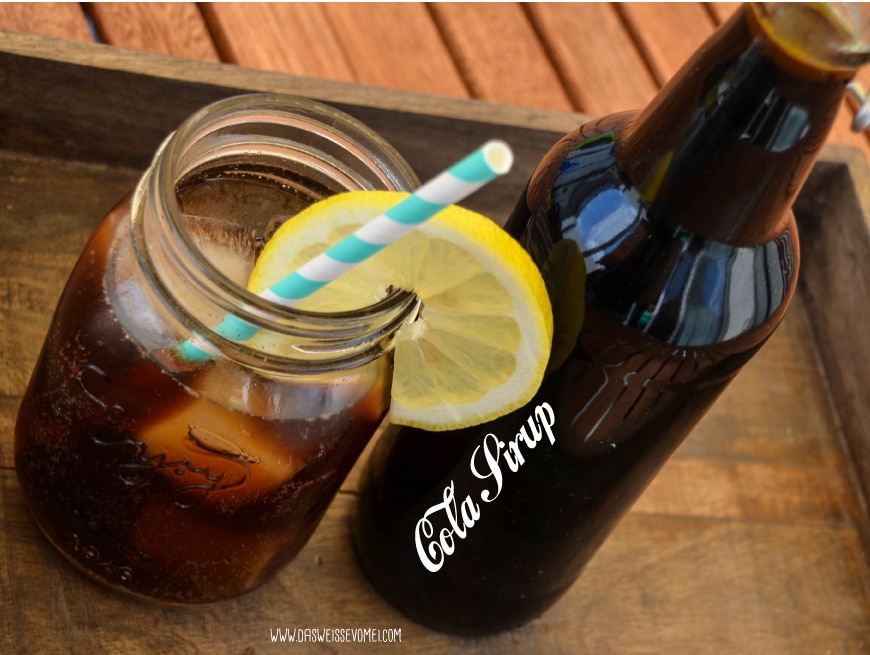 Cola Sirup selbstgemacht {www.dasweissevomei.com}