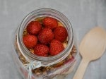 Mein Lieblings Granola mit Joghurt und frischen Früchten {by www.dasweissevomei.com}
