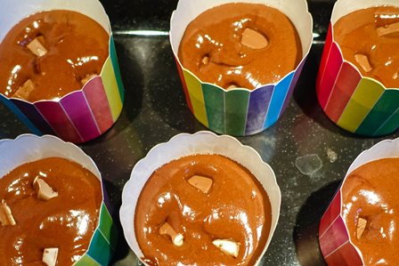 Kinderschokoladen Cupcakes mit Milchschnitte Frosting {www.dasweissevomei.com}