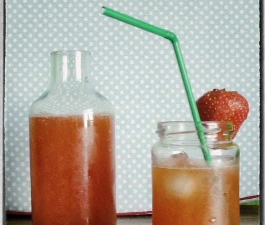 Strawberry Lemonade - Erdbeer Limonade {www.dasweissevomei.com}